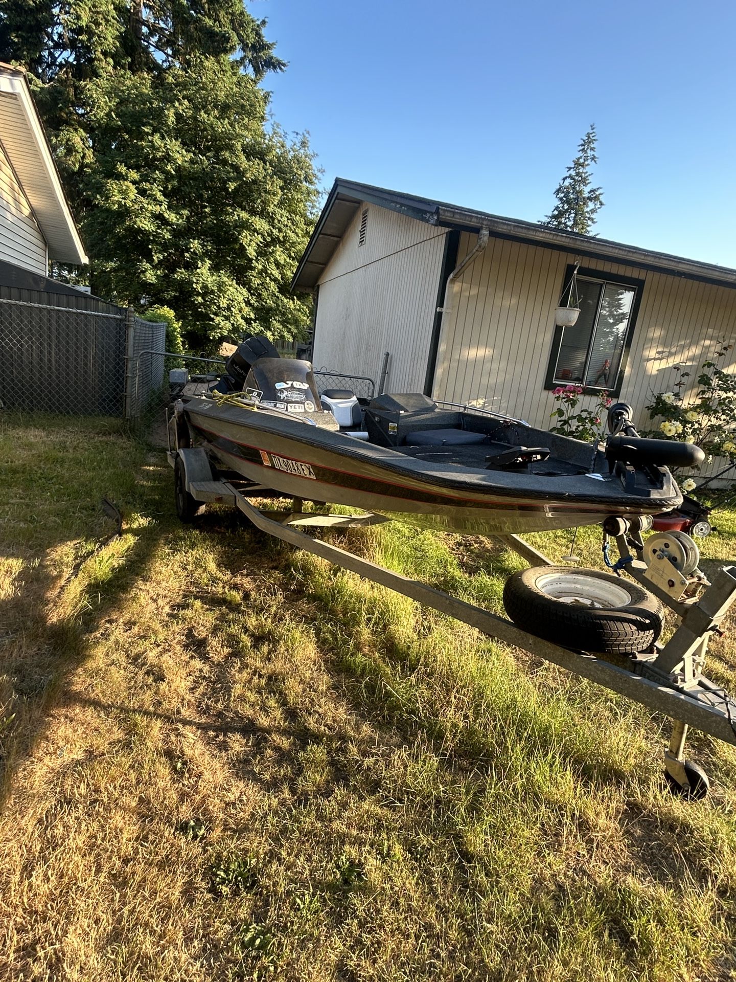 1995 Sprint Bass Boat