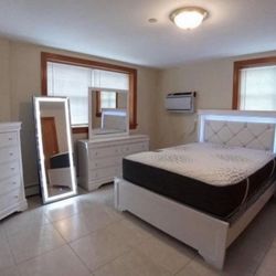 COMPLETE BEDROOM SET ON ESPECIAL $1299
