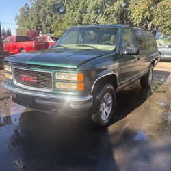 1999 GMC Suburban 