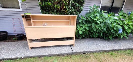 Free full head board and desk