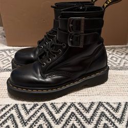 Dr Martens 