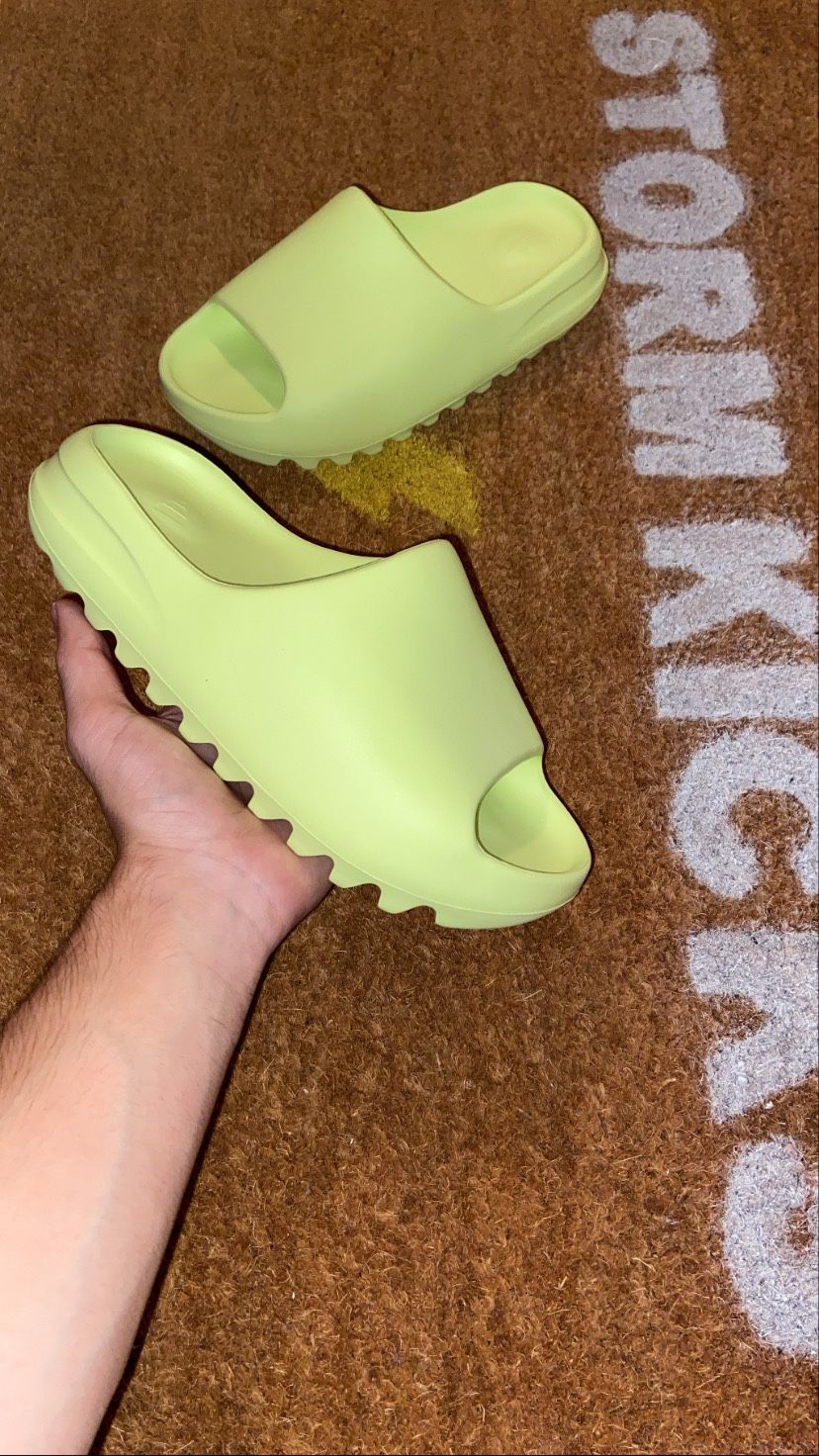 Adidas Yeezy Slide ‘Glow Green’