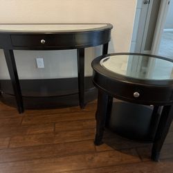 Moving Sale - Beautiful Set Of Table In brown Color And Mirror Top