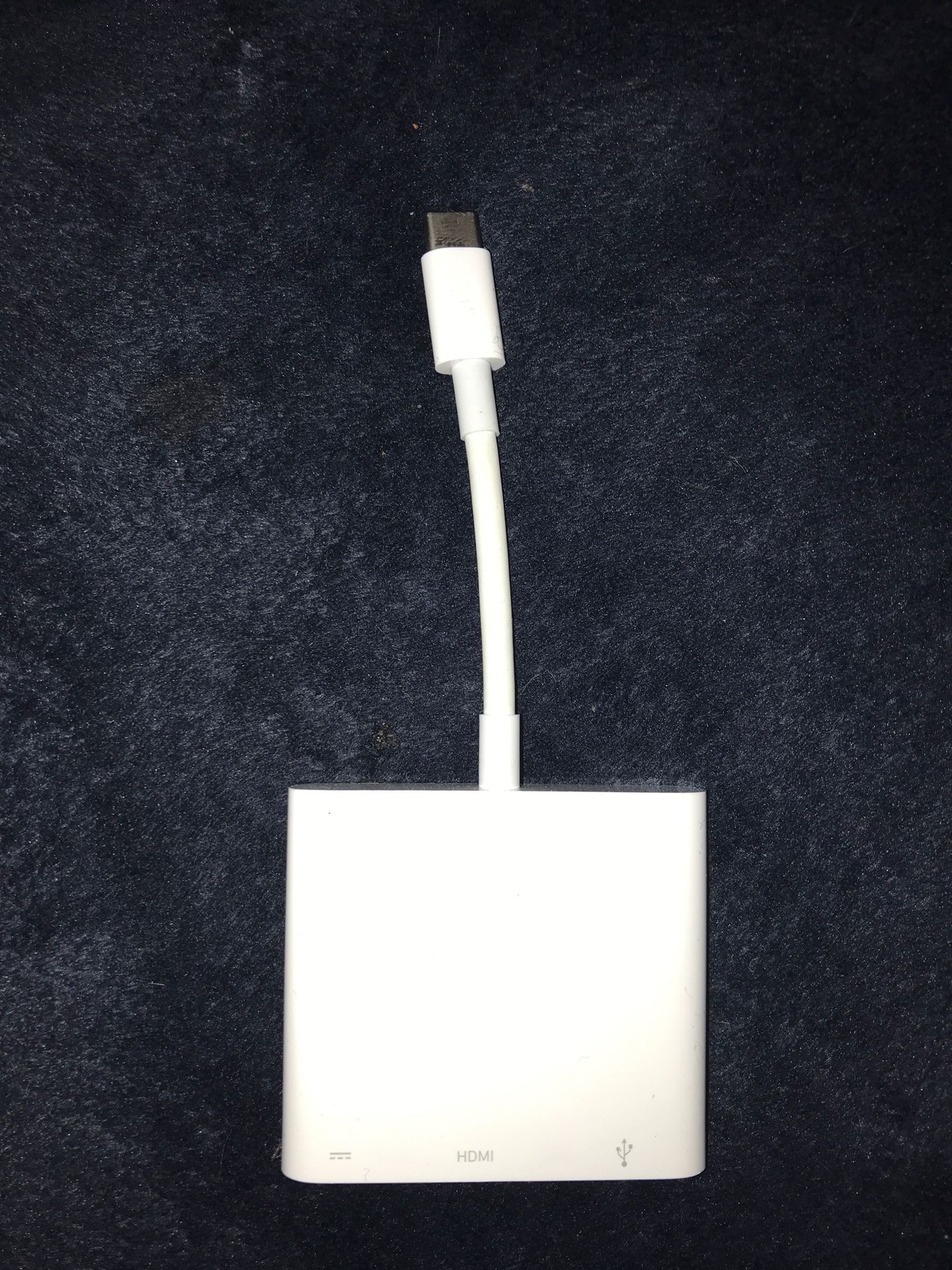 Apple USBC VGA MULTI PORT ADAPTER