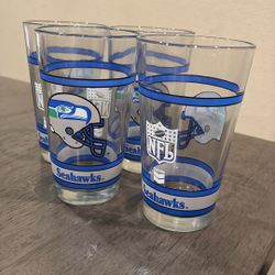 Vintage Collectible Pint Bar Glasses 
