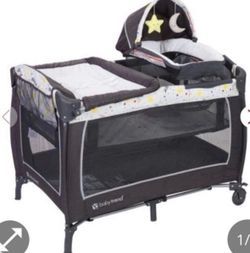 Baby Trend Lil Snooze Deluxe II Nursery Center - Twinkle Twinkle Little Moon0  Open box item not in the original box   inventory number: 108