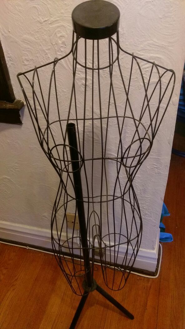 Wire torso mannequin for Sale in Chicago, IL OfferUp