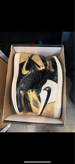 Men’s Jordan 1 Gold Toe Size 9.5 Used