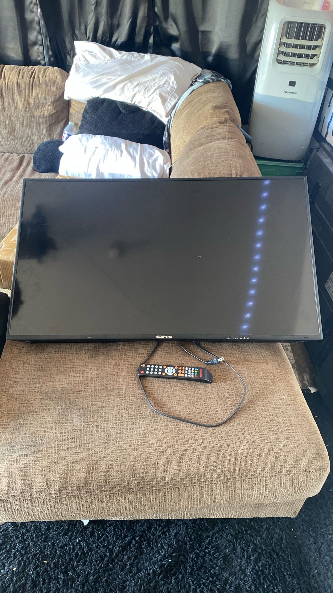 38 inch tv (READ DESCRIPTION)