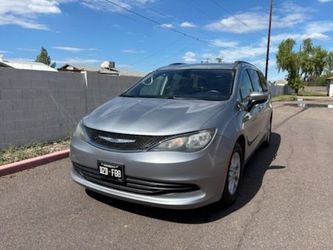 2020 Chrysler Voyager