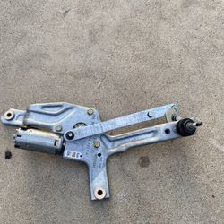 01 VW Eurovan  Tailgate Wiper Motor With Transmission 