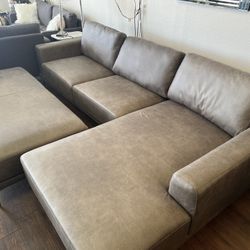 Gray Sectional With Large Ottoman 