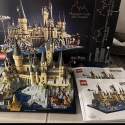 Harry Potter Hogwarts Castle  LEGO 76419