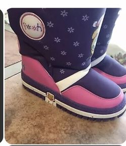 Girls snow boots size 3