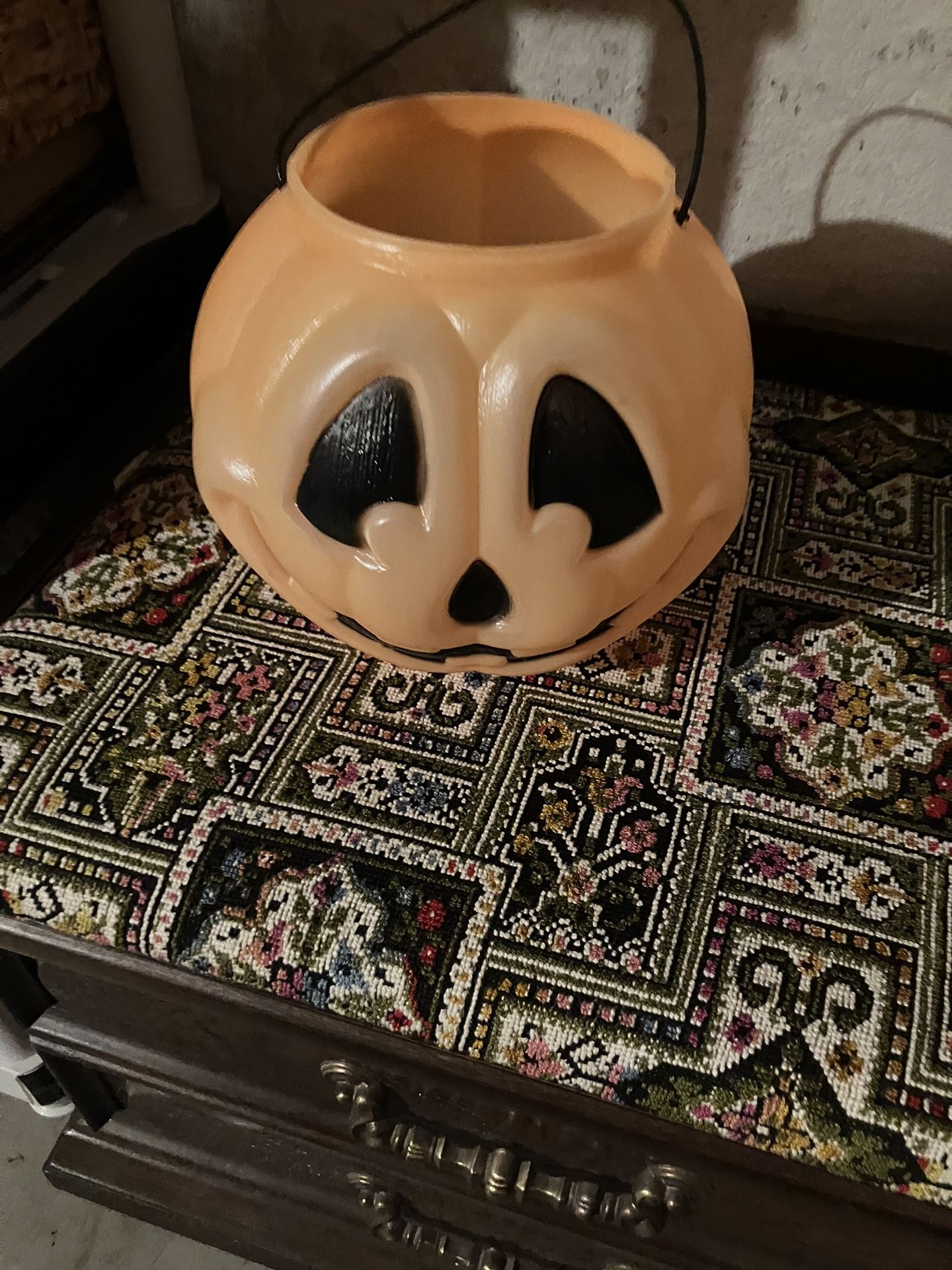 Plastic Pumpkin Bucket