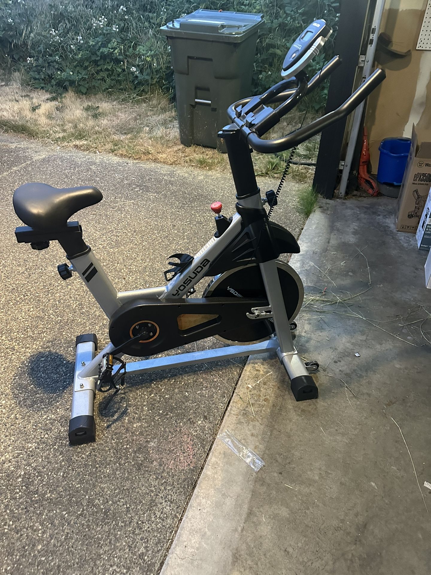 Stationary Exercise Bike