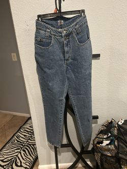 Various Women's Pants 