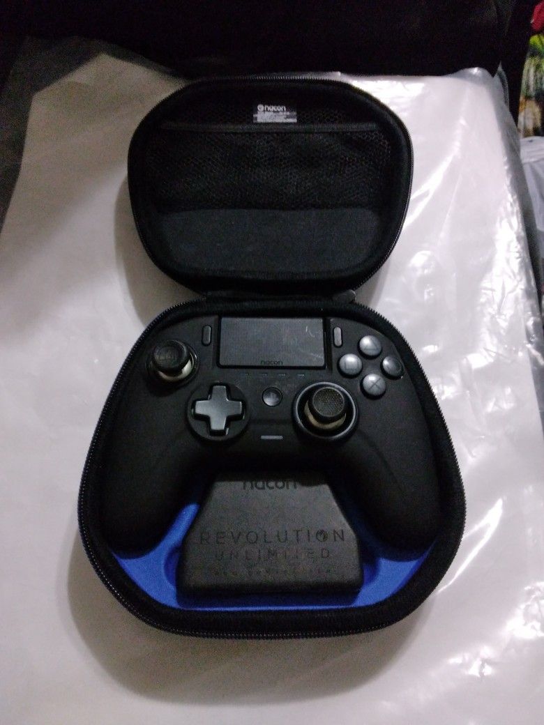 Nason PS5 Gaming Controller Revolution 5 Pro Black Completed Case And Accessories Use