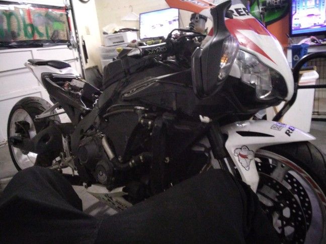 Honda Cbr 1000 Repsol Monster