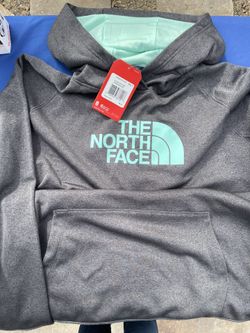 Women’s Brand New North Face Hoodie