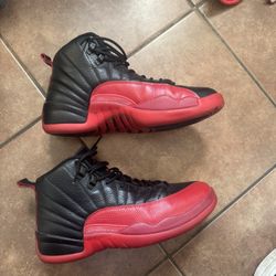 Jordan 12 Flu Games Size 9
