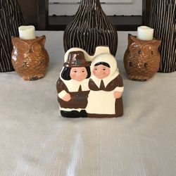 Publix Thanksgiving Pilgrims napkin holder