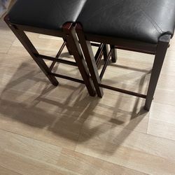 2 Bar Stools Black Leather and Wood