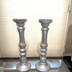 Wooden Candle Holder Can Be Repainted 