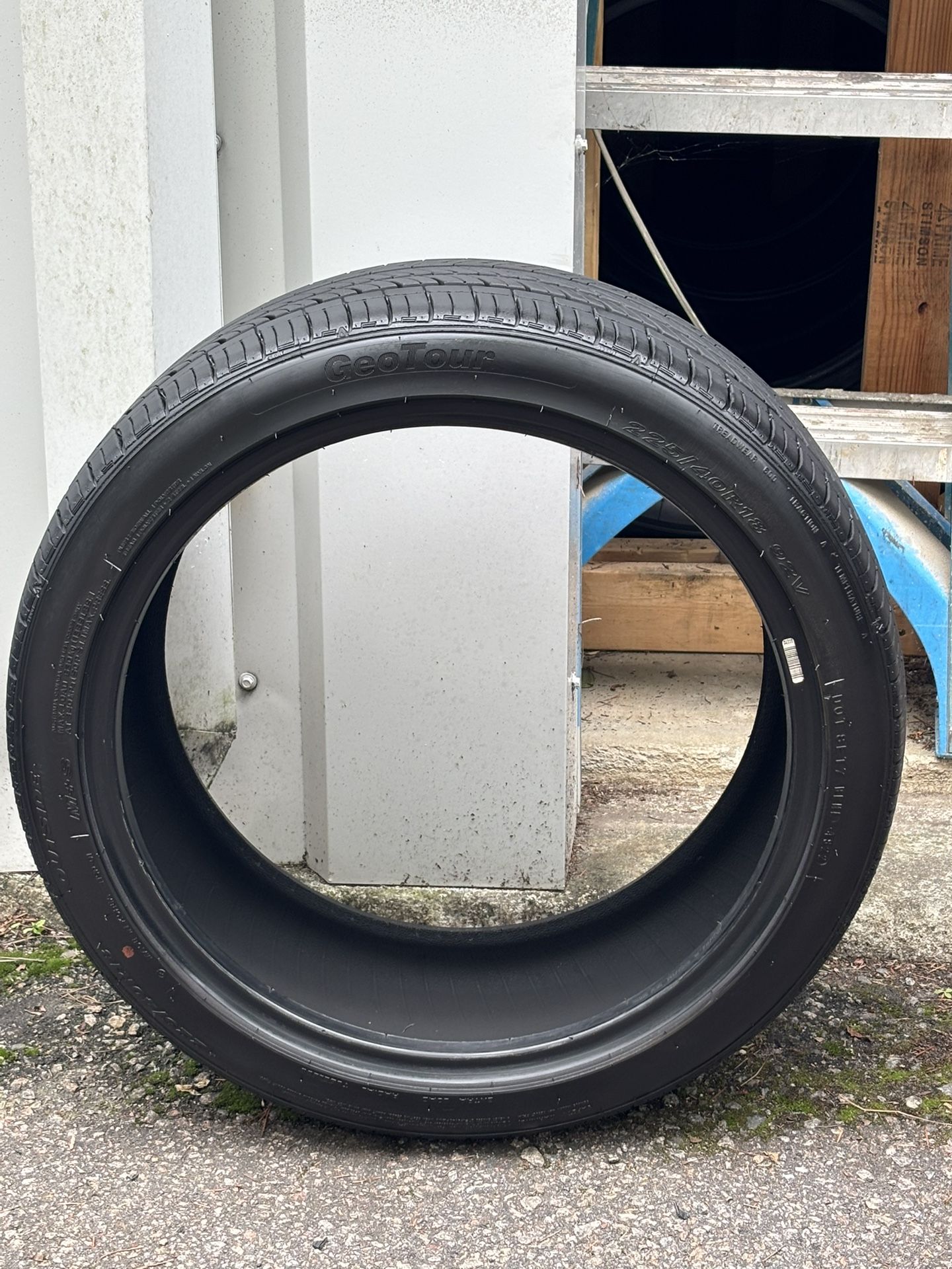 1 Used Tire Sumitomo Geotour 225/40R18 About 80% Tread