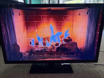 32” INSIGNIA LED TV