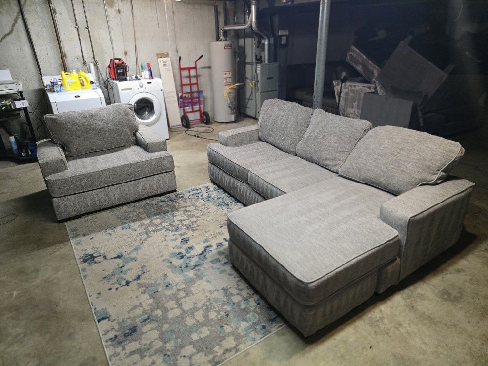 Sectional Sofa with Reversible Chaise and Chair