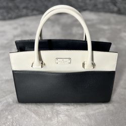 Kate Spade New York Grove Street Caley handbag.