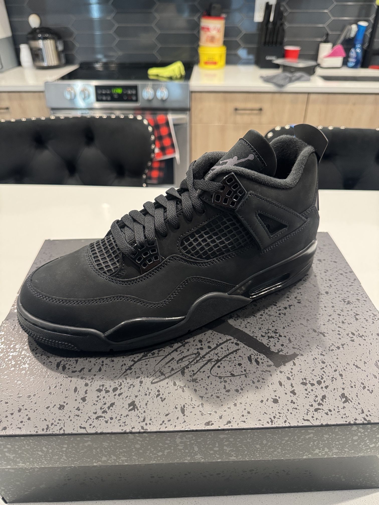 Jordan 4 Black cat Size 11