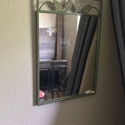 Green Leaf Mirror