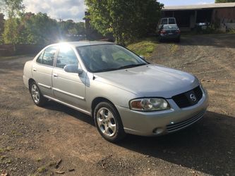 2005 Nissan sentará