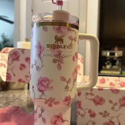 Stanley x LoveShackFancy 40oz