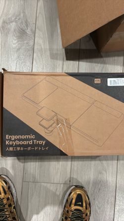 Keyboard tray