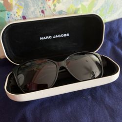 Marc Jacobs Ladies Sunglasses with case