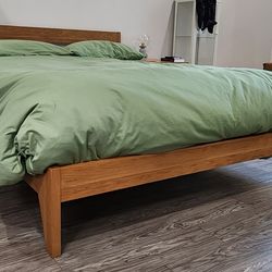 MCM Solid Wood Full Bed Frame w/Mattress