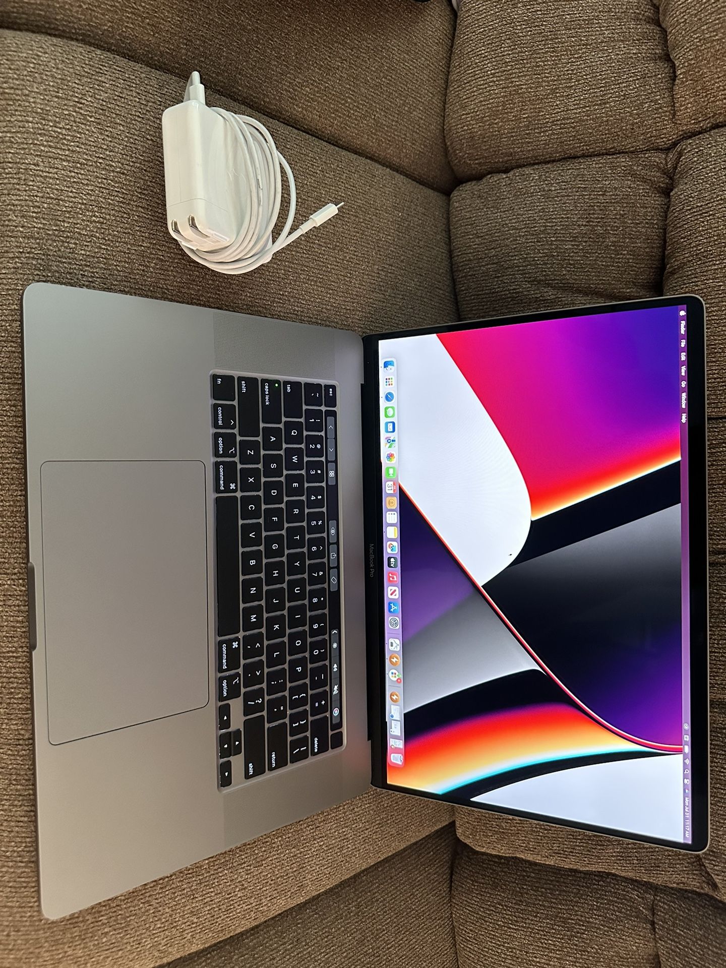 2019/2021 MacBook Pro 16”, 8-cores i9, 16gb Ram,1TB,Dual Graphic,Apple Care, Fast