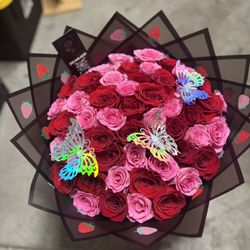 Ramo Buchon 50 Roses Bouquet 