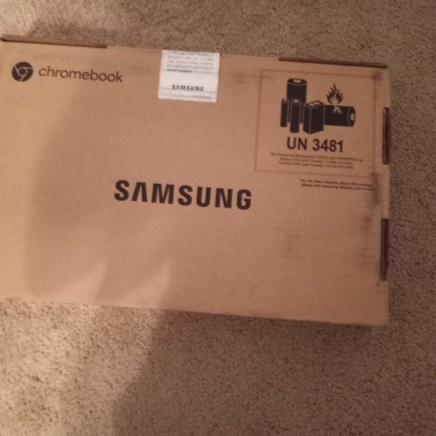 Samsung Chrome book Laptop