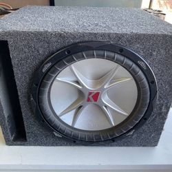 Kicker 12 inch subwoofer and ported enclosure CompVR 07CVR124