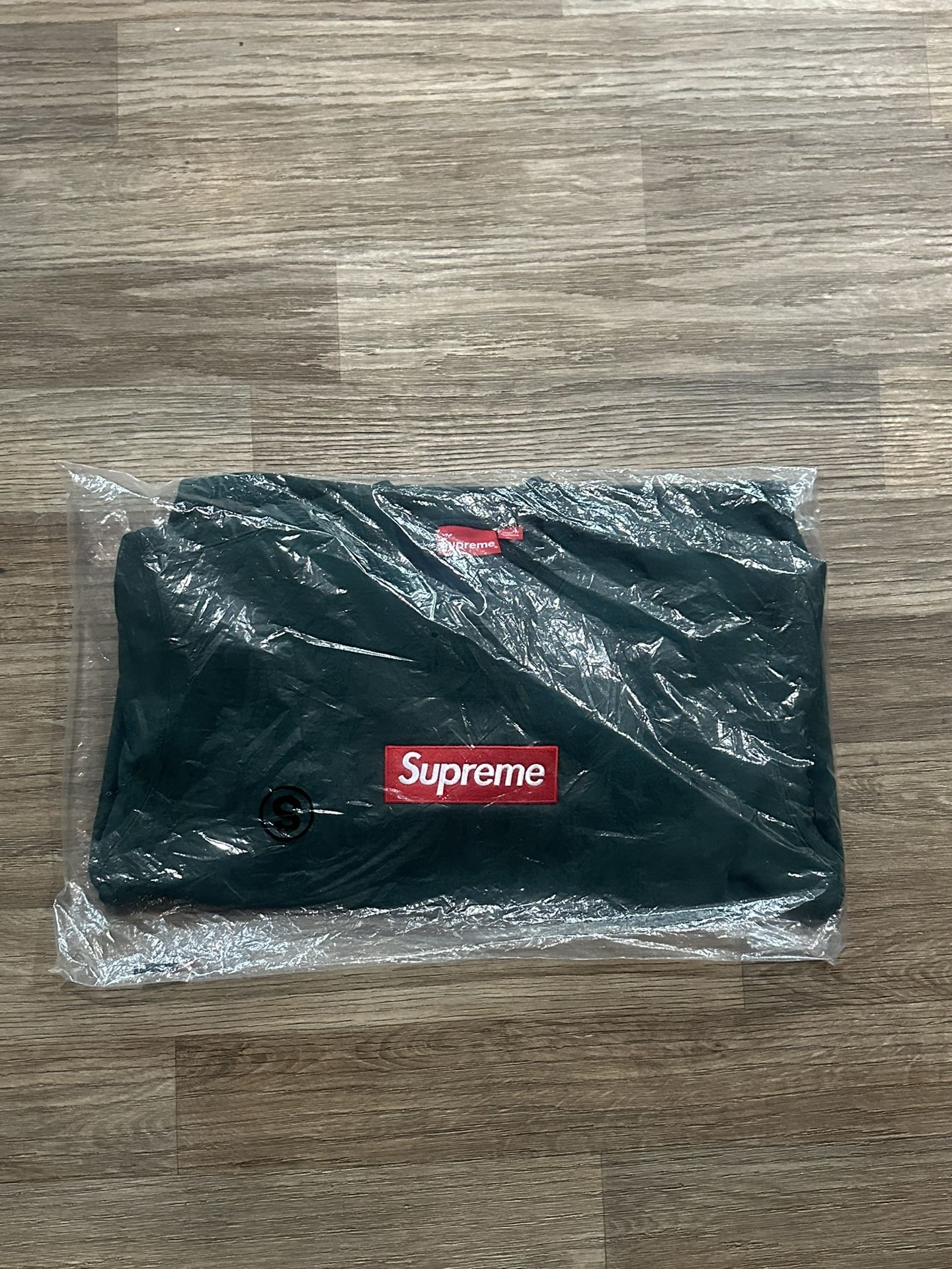 Brand New! Supreme Box Logo Crewneck Sweatshirt Dark Pine Green