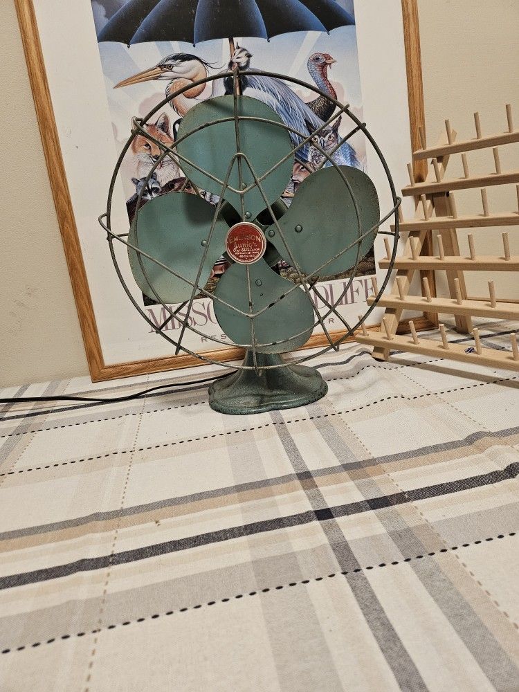 Vintage 'Emerson Junior 10" Oscillator'