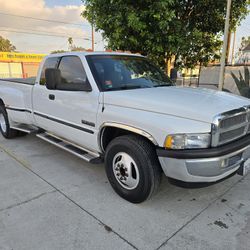 1999 Dodge Ram 3500 2WD