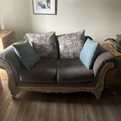 Couch/Loveseat