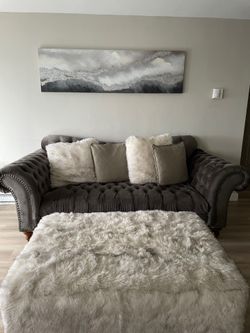 Raymour & Flanigan Gray Velvet Living set
