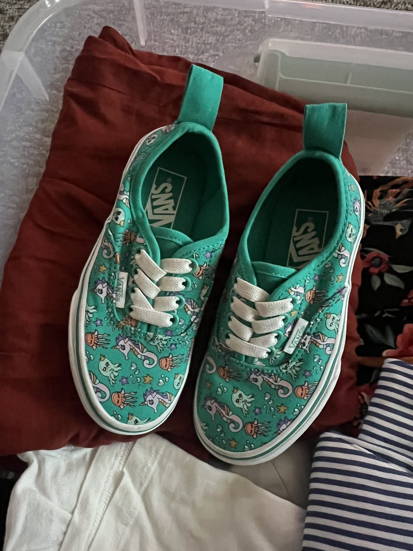 Vans Sea Theme