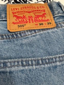 Blue Levi’s 505’s W30L29
